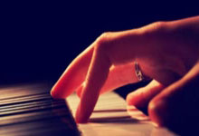 吉达联合总监：有意引进巴萨球员；球星加入有利沙特联赛发展.